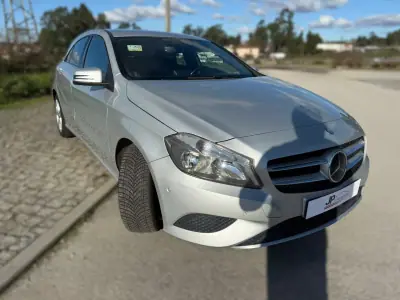 Mercedes-Benz A 180 2015 - 14250 EUR, 155500 km - AUTO.MOTO.pt - 155500km - foto 5 de 23