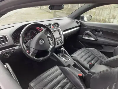 Volkswagen Scirocco 2008 - 13990 EUR, 180000 km - AUTO.MOTO.pt - 180000km - foto 9 de 12
