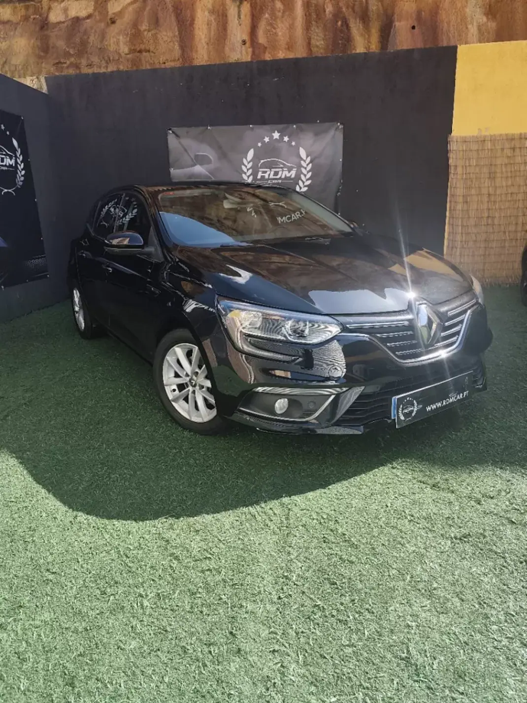 Renault Mégane 2017 - 13490 EUR, 169000 km - AUTO.MOTO.pt - 169000km - foto 1 de 15