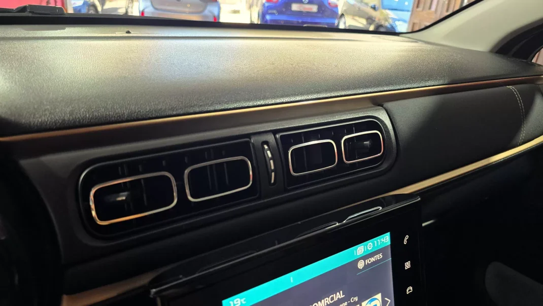 Citroën C3 2019 - 12750 EUR, 56334 km - AUTO.MOTO.pt - 56334km - foto 31 de 75