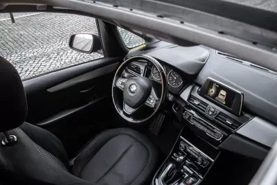 BMW 216 Gran Tourer 2017 - 13990 EUR, 172292 km - AUTO.MOTO.pt - 172292km - foto 35 de 40