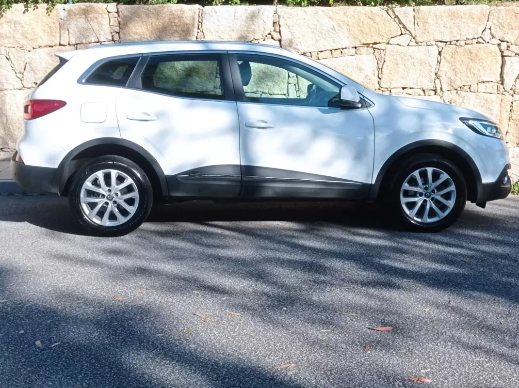Renault Kadjar 2018 - 14390 EUR, 105500 km - AUTO.MOTO.pt - 105500km - foto 6 de 13