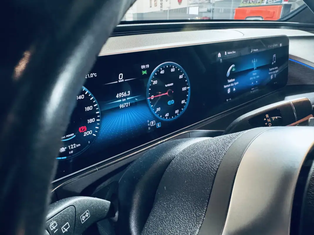 Mercedes-Benz EQC 2020 - 33990 EUR, 96721 km - AUTO.MOTO.pt - 96721km - foto 25 de 33