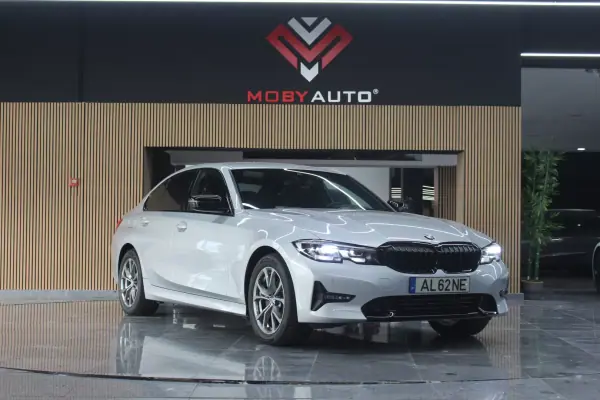 BMW 320 e Corporate Edition Auto 2021 Híbrido Plug-In — 108 256 km · Braga BMW 320 2021