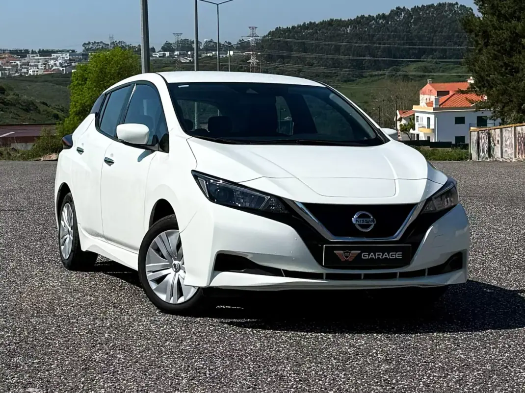 Nissan Leaf 2021 - 13900 EUR, 106000 km - AUTO.MOTO.pt - 106000km - foto 1 de 12