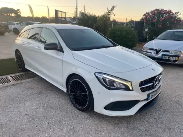 Mercedes-Benz CLA 200 2017 - 22990 EUR, 145650 km - AUTO.MOTO.pt - 145650km - foto 3 de 20