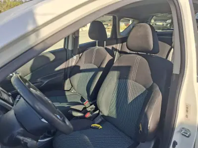 Nissan Note 2014 - 6350 EUR, 172567 km - AUTO.MOTO.pt - 172567km - foto 8 de 21