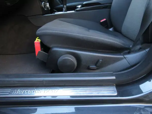 Mercedes-Benz C 180 2012 - 13490 EUR, 240000 km - AUTO.MOTO.pt - 240000km - foto 26 de 47