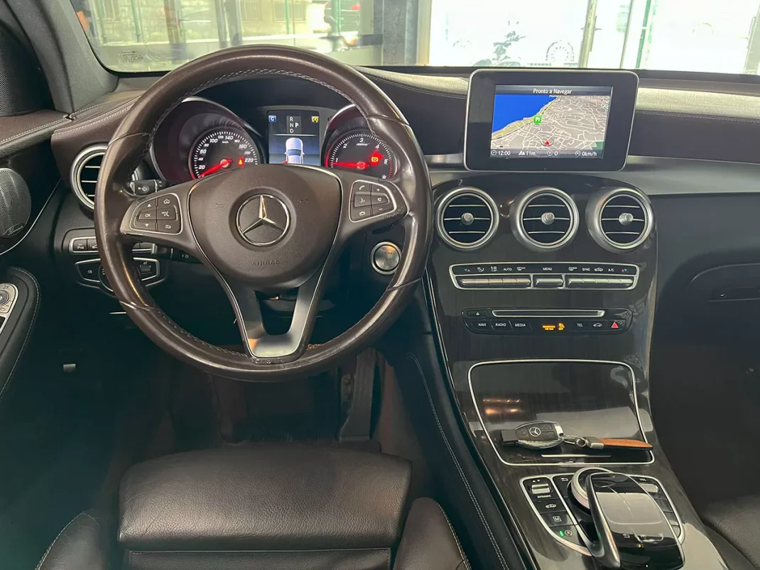 Mercedes-Benz GLC 220 2017 - 36800 EUR, 155000 km - AUTO.MOTO.pt - 155000km - foto 9 de 25