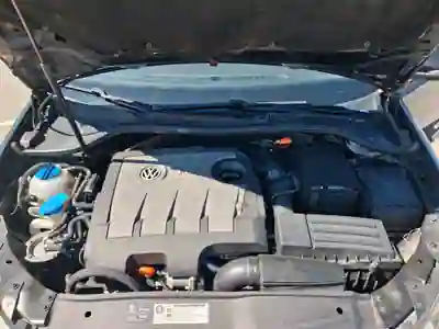 Volkswagen Golf 2010 - 6850 EUR, 319600 km - AUTO.MOTO.pt - 319600km - foto 19 de 20