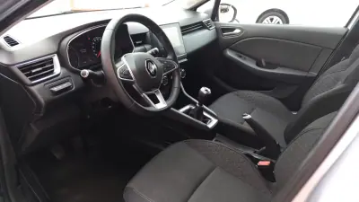 Renault Clio 2020 - 13500 EUR, 149999 km - AUTO.MOTO.pt - 149999km - foto 12 de 37