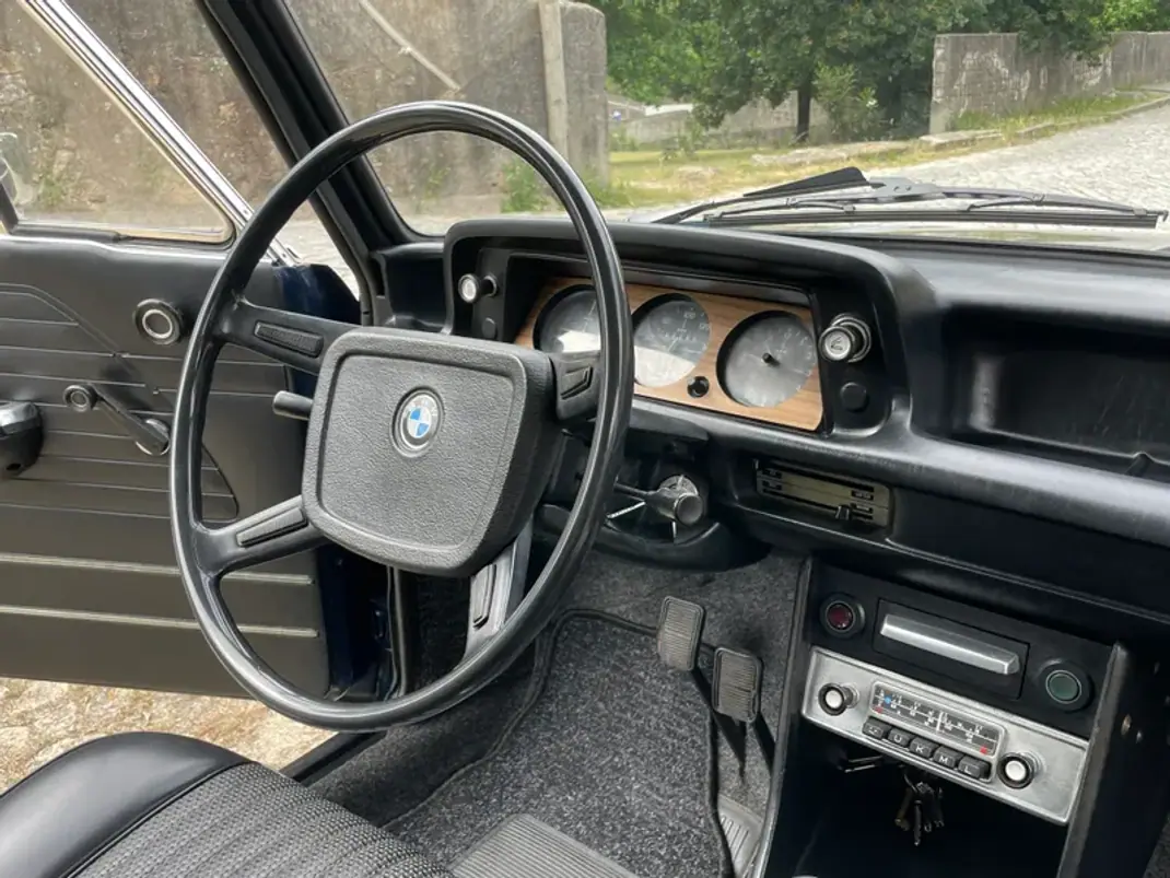BMW 1602 1973 - 14500 EUR, 113000 km - 113000km - foto 12 de 44