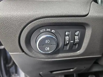 Opel Grandland X 2020 - 18800 EUR, 53900 km - AUTO.MOTO.pt - 53900km - foto 22 de 41