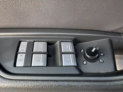 Audi e-tron Sportback 2020 - 28900 EUR, 102000 km - AUTO.MOTO.pt - 102000km - foto 51 de 54
