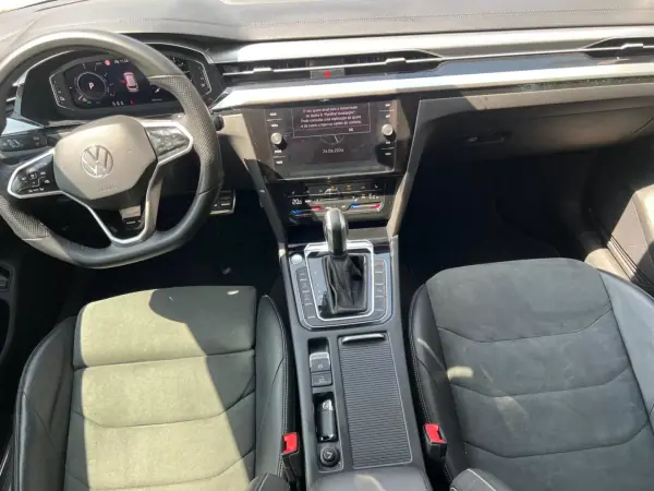 Volkswagen Arteon Shooting Brake 2021 - 27900 EUR, 89450 km - AUTO.MOTO.pt - 89450km - foto 28 de 43