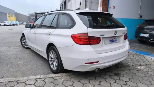 BMW 318 2014 - 12700 EUR, 219000 km - 219000km - foto 10 de 21