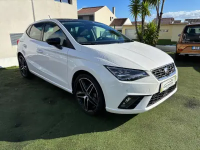 SEAT Ibiza 2019 - 18990 EUR, 76231 km - AUTO.MOTO.pt - 76231km - foto 4 de 13