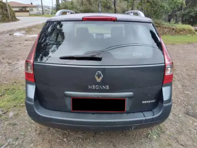 Renault Mégane Break 2006 - 2999 EUR, 270000 km - AUTO.MOTO.pt - 270000km - foto 6 de 22
