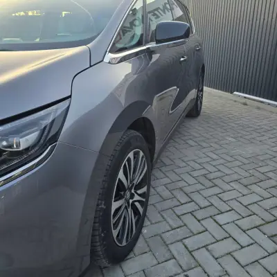 Renault Espace 2015 - 18950 EUR, 122067 km - AUTO.MOTO.pt - 122067km - foto 7 de 47