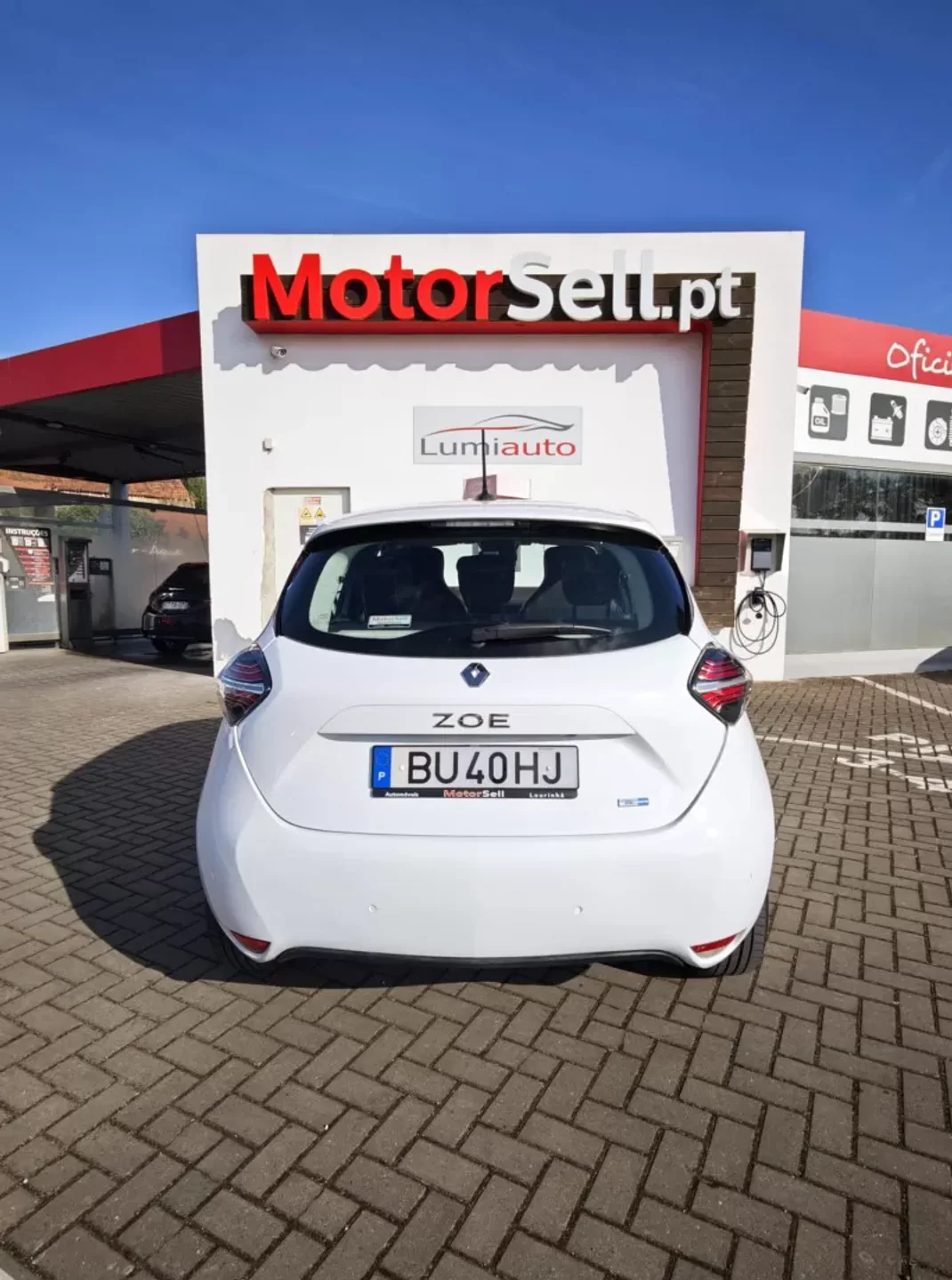 Renault Zoe 2020 - 15600 EUR, 92000 km - AUTO.MOTO.pt - 92000km - foto 9 de 10
