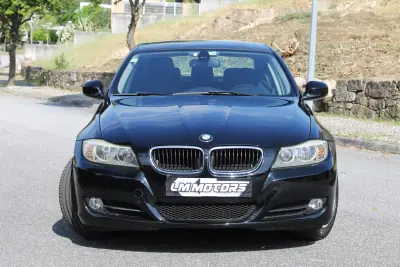 BMW 318 2010 - 10000 EUR, 254000 km - 254000km - foto 3 de 35
