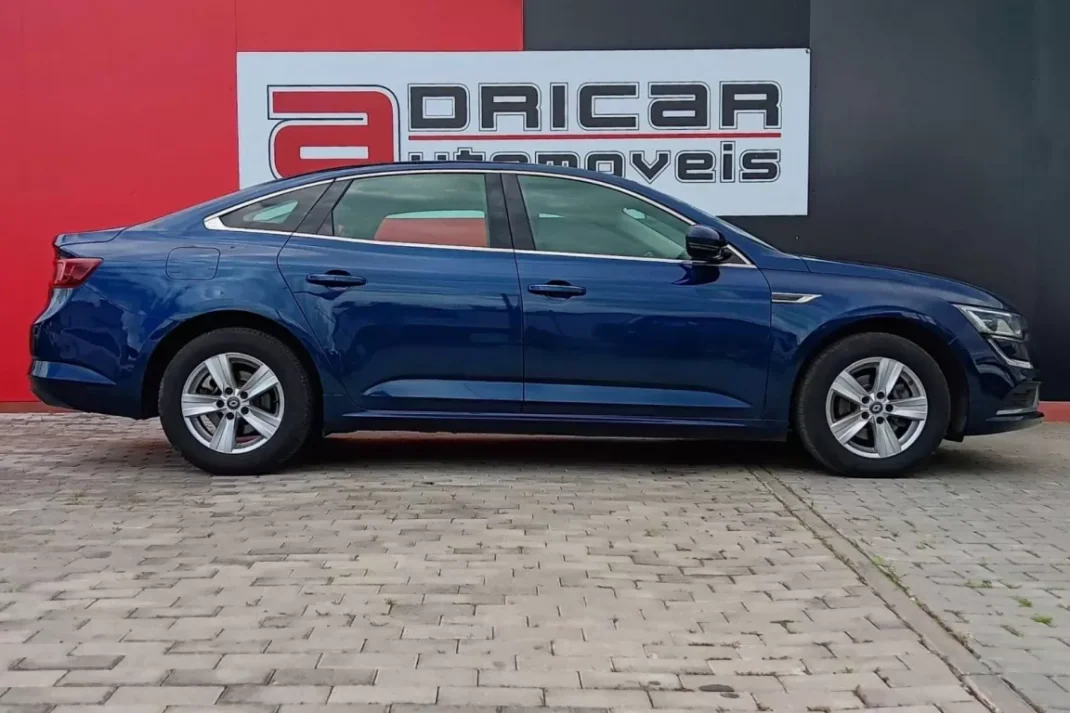Renault Talisman 2017 - 14500 EUR, 127678 km - AUTO.MOTO.pt - 127678km - foto 8 de 33