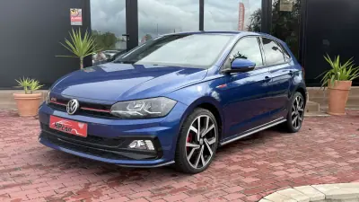 Volkswagen Polo 2019 - 22990 EUR, 130000 km - AUTO.MOTO.pt - 130000km - foto 29 de 32
