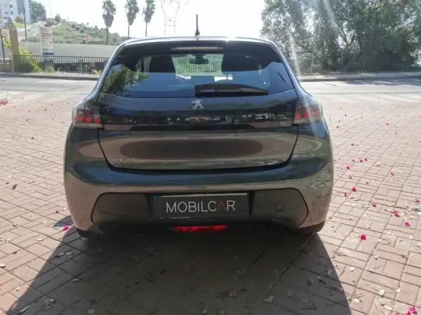 Peugeot 208 2022 - 14300 EUR, 68253 km - AUTO.MOTO.pt - 68253km - foto 17 de 19