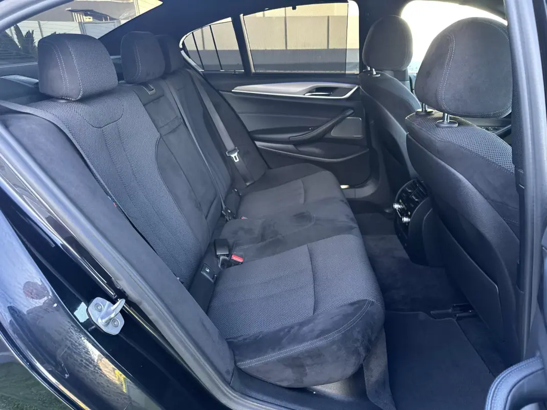 BMW M550d 2017 - 49900 EUR, 150000 km - AUTO.MOTO.pt - 150000km - foto 40 de 54