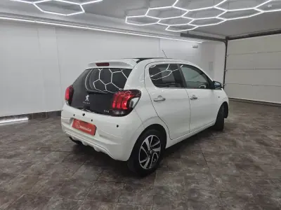 Peugeot 108 2015 - 8650 EUR, 88563 km - AUTO.MOTO.pt - 88563km - foto 10 de 53