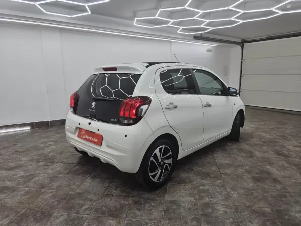 Peugeot 108 2015 - 8650 EUR, 88563 km - AUTO.MOTO.pt - 88563km - foto 10 de 53
