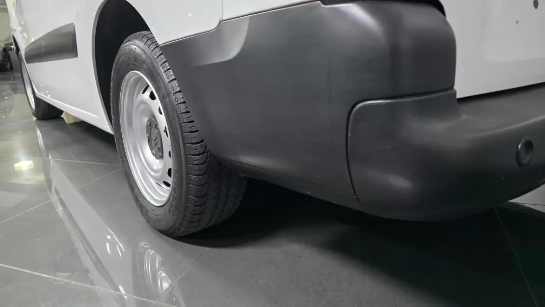 Citroën Berlingo 1.6 Bluehdi L2 100 cv longa C Iva 2018 - 16990 EUR, 67000 km - AUTO.MOTO.pt - 67000km - foto 34 de 41