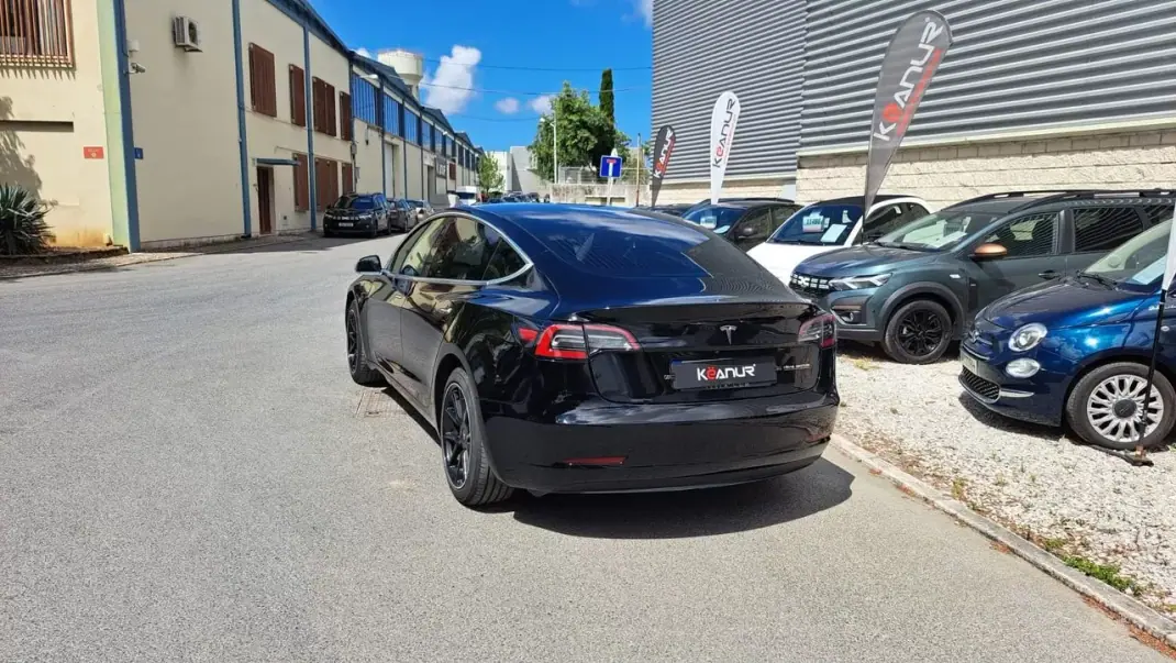 Tesla Model 3 2019 - 22500 EUR, 113000 km - 113000km - foto 24 de 53
