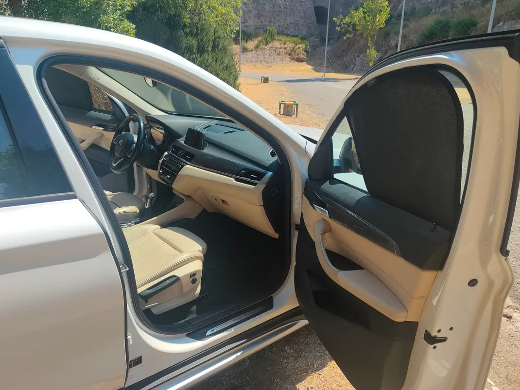 BMW X1 2016 - 15000 EUR, 220000 km - AUTO.MOTO.pt - 220000km - foto 9 de 15