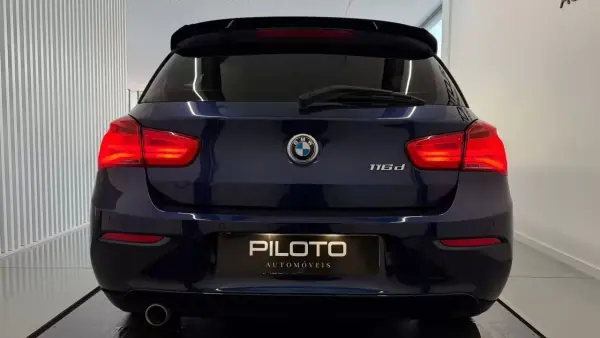 BMW 116 2016 - 13490 EUR, 184000 km - AUTO.MOTO.pt - 184000km - foto 8 de 31