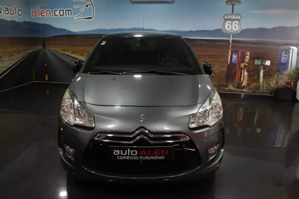 Citroën DS3 2010 - 8500 EUR, 202000 km - AUTO.MOTO.pt - 202000km - foto 4 de 16