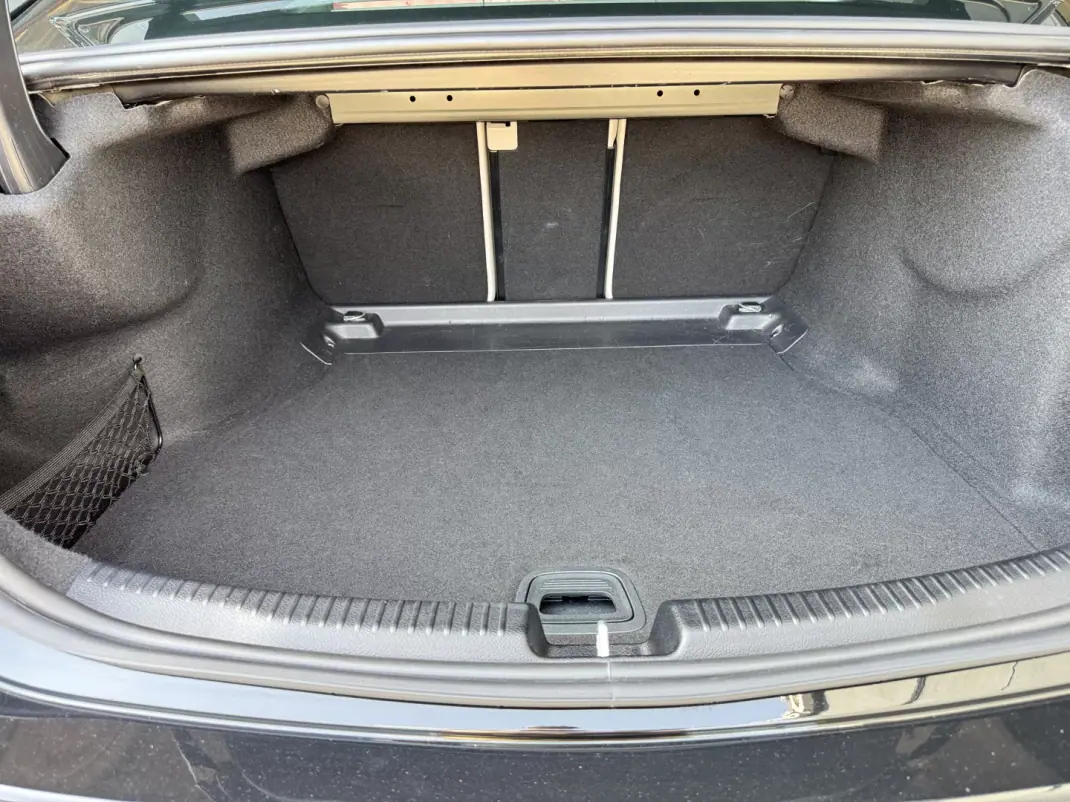 Mercedes-Benz C 220 2022 - 43500 EUR, 71400 km - 71400km - foto 20 de 36