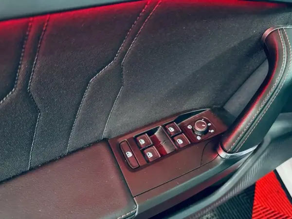 Cupra Formentor 2022 - 25990 EUR, 22968 km - AUTO.MOTO.pt - 22968km - foto 20 de 33