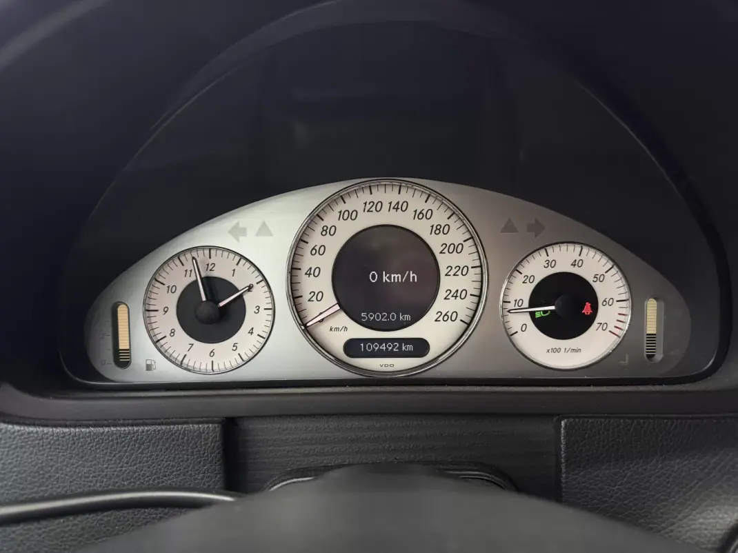 Mercedes-Benz CLK 200 2007 - 13450 EUR, 109492 km - 109492km - foto 29 de 38