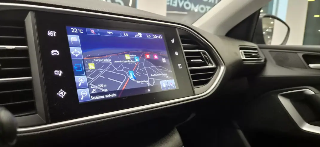 Peugeot 308 SW 2016 - 9490 EUR, 123000 km - AUTO.MOTO.pt - 123000km - foto 17 de 27