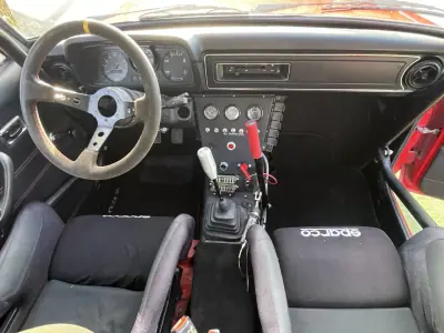 Ford Escort 1976 - 27990 EUR, 15686 km - AUTO.MOTO.pt - 15686km - foto 12 de 22