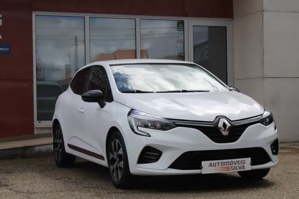 Renault Clio 2021 - 11990 EUR, 200300 km - AUTO.MOTO.pt - 200300km - foto 7 de 27