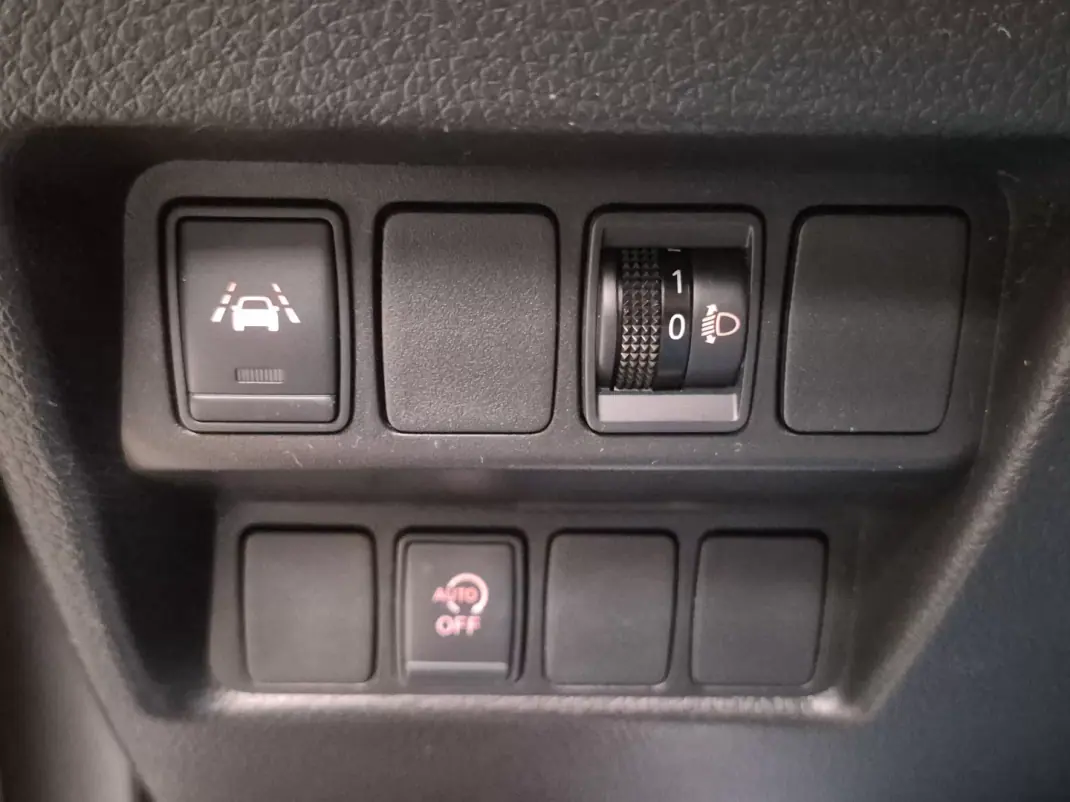 Nissan Qashqai 2020 - 17970 EUR, 92233 km - AUTO.MOTO.pt - 92233km - foto 18 de 30