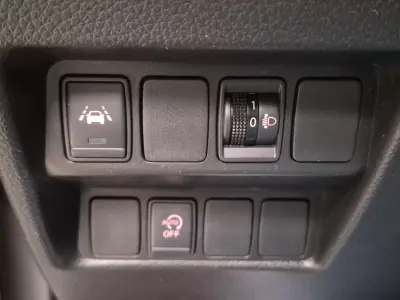 Nissan Qashqai 2020 - 17970 EUR, 92233 km - AUTO.MOTO.pt - 92233km - foto 18 de 30