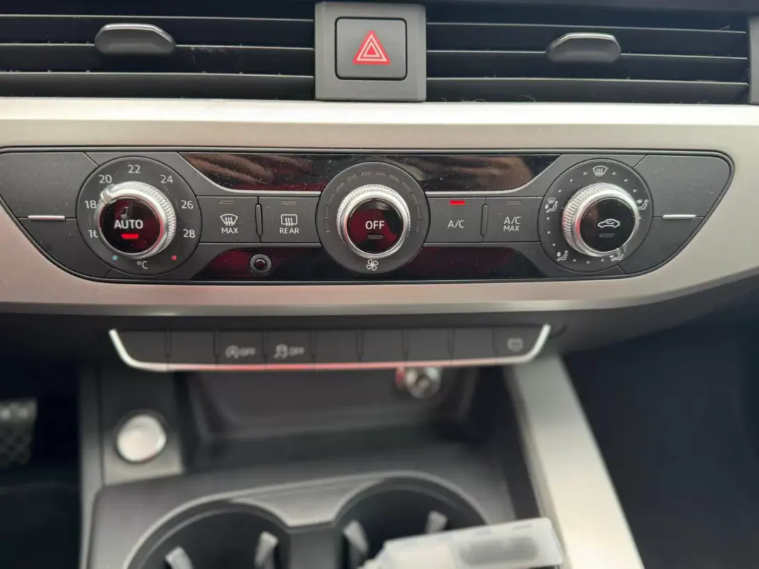 Audi A4 Avant 2019 - 24900 EUR, 91315 km - AUTO.MOTO.pt - 91315km - foto 12 de 21