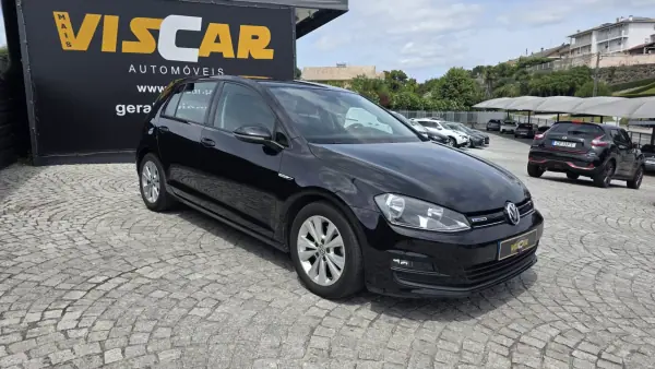 Volkswagen Golf 2015 - 14540 EUR, 135000 km - AUTO.MOTO.pt - 135000km - foto 9 de 26