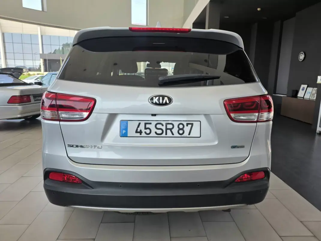 Kia Sorento 2017 - 17990 EUR, 151645 km - 151645km - foto 5 de 34