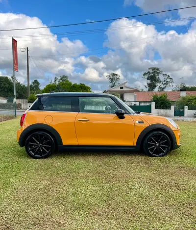 MINI Cooper 2014 - 12900 EUR, 215000 km - AUTO.MOTO.pt - 215000km - foto 8 de 18