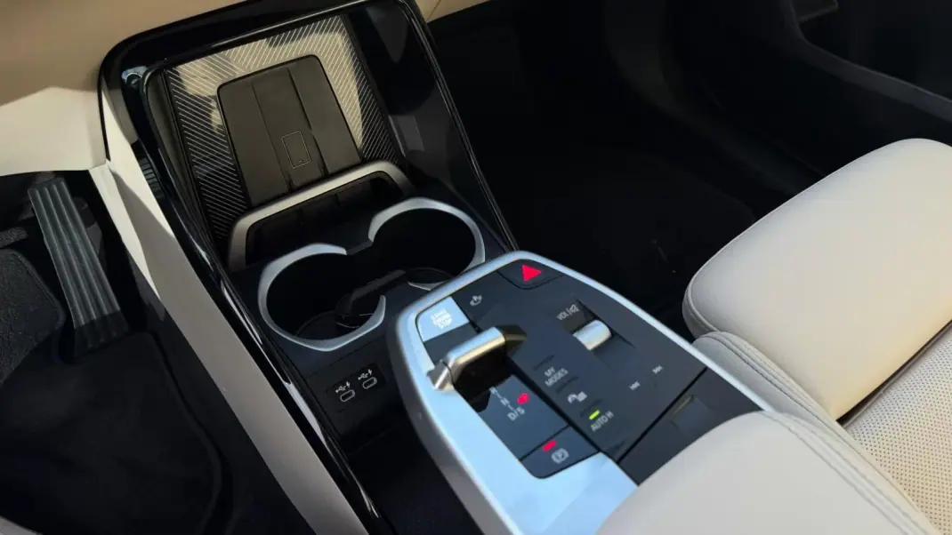 BMW X1 2023 - 44900 EUR, 52500 km - AUTO.MOTO.pt - 52500km - foto 8 de 12