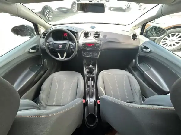 SEAT Ibiza ST 2011 - 5500 EUR, 213774 km - 213774km - foto 14 de 19